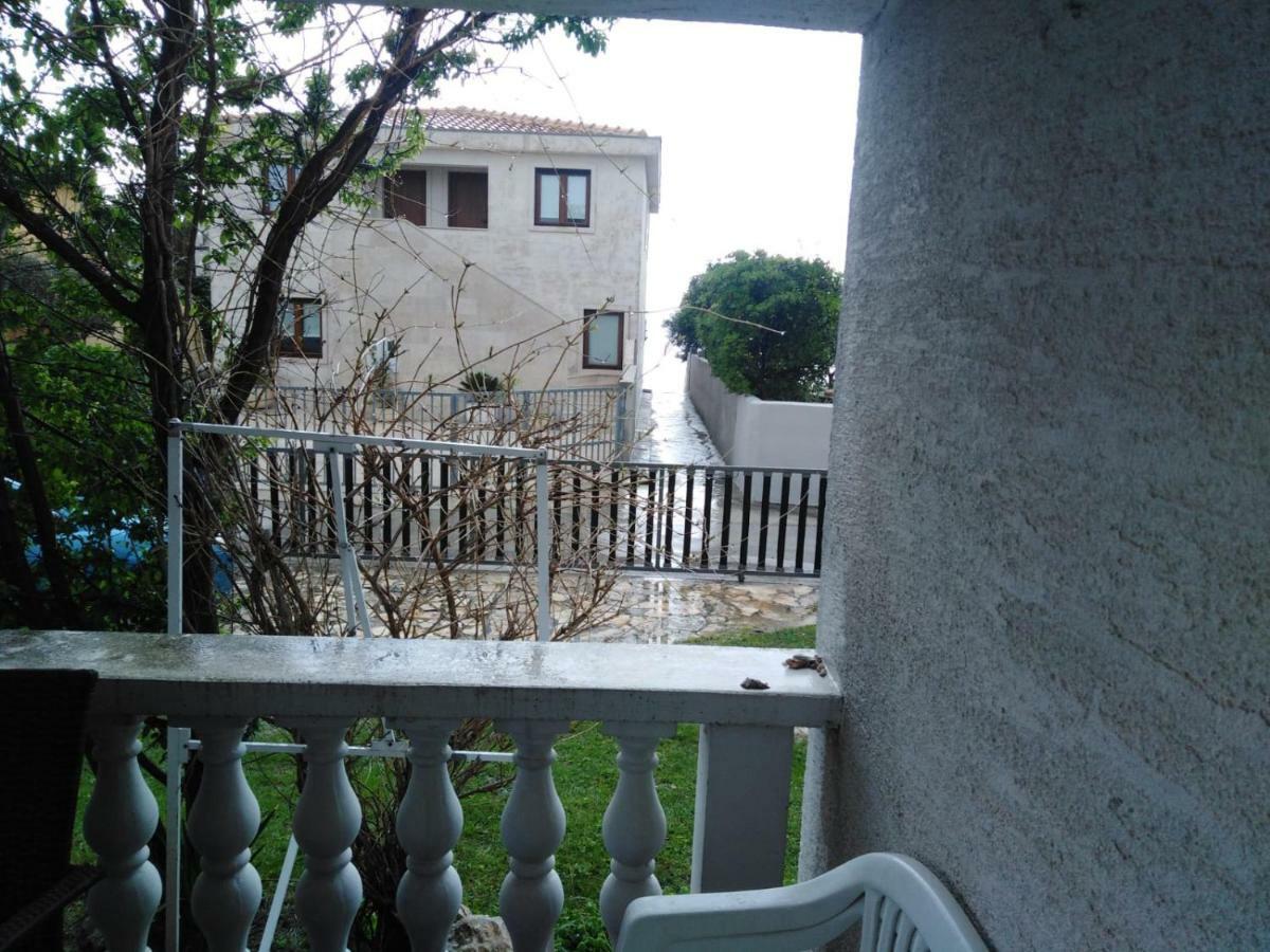 Apartmani Petra Vrsi Exterior foto