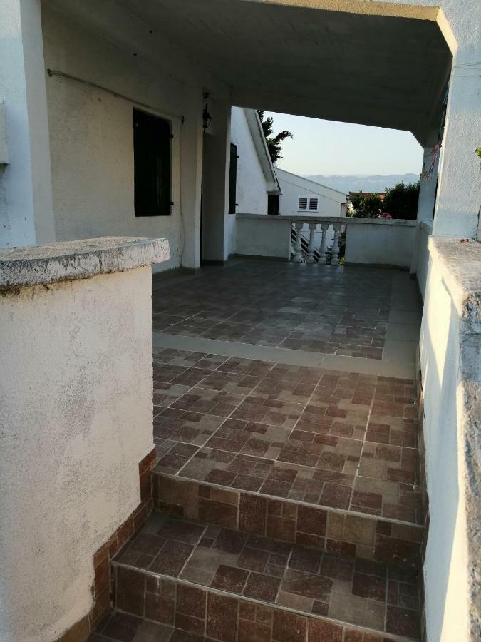Apartmani Petra Vrsi Exterior foto