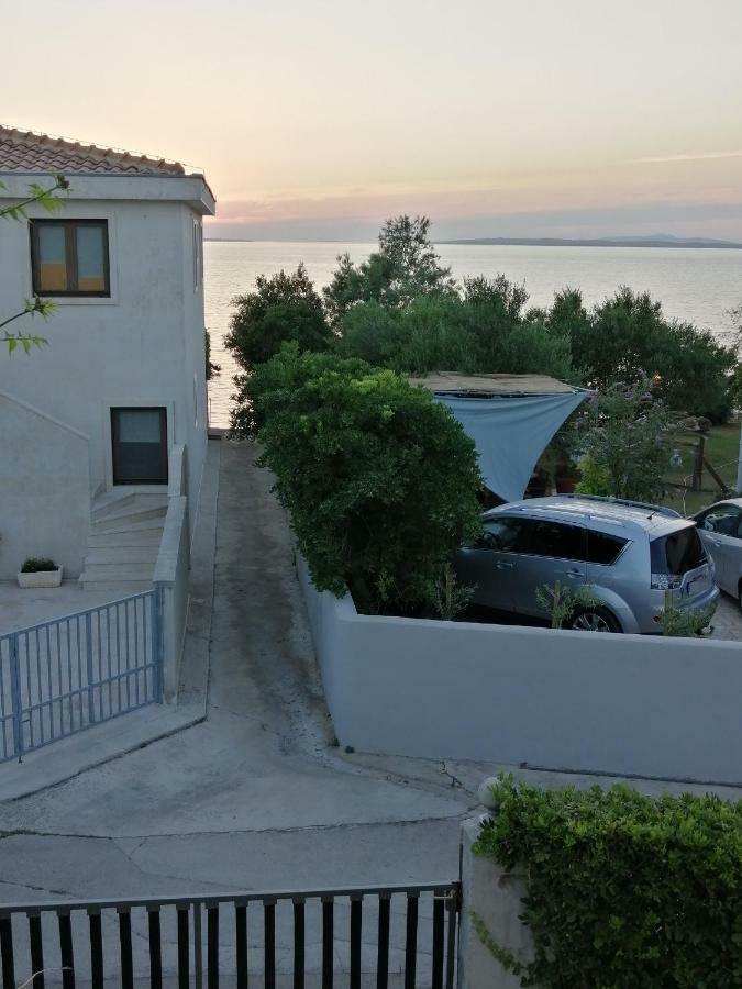 Apartmani Petra Vrsi Exterior foto